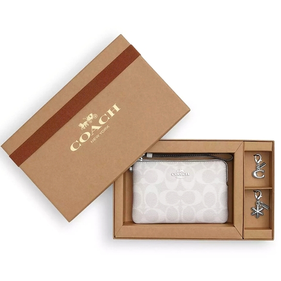 COACH Silver & Glacier White Signature Canvas Corner Zip Wristlet  Gift Set NIB - Picture 1 of 7